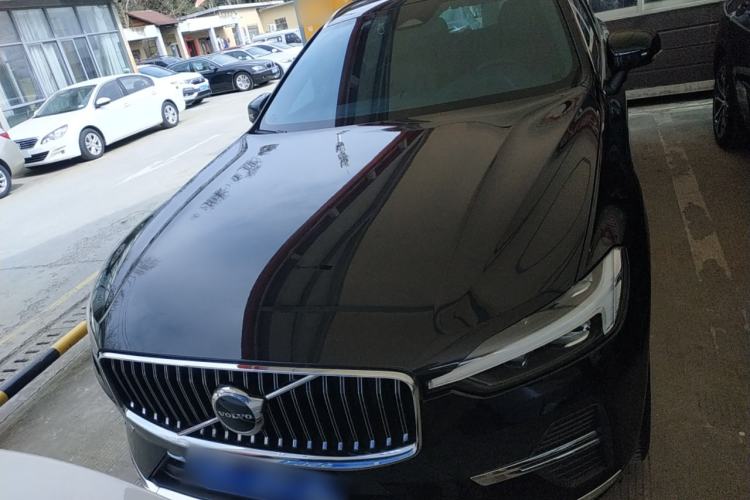 Used Volvo XC60 2024 B5 4x4 Smart Luxury Edition