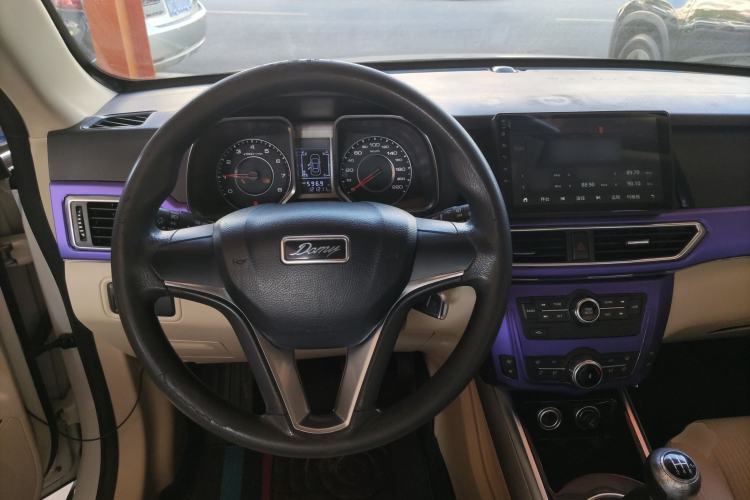 Used Zotye Domy X5 2017 Value Edition 1.6L Manual Comfort Model