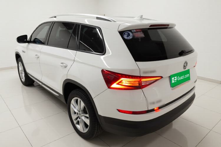 Used Skoda Kodiaq 2018 Facelifted TSI330 5-Seater Two-Wheel-Drive Comfort Edition
