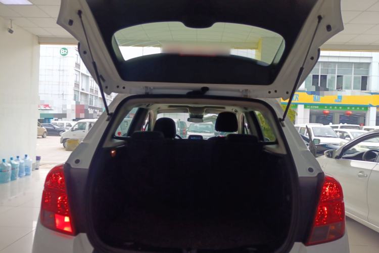 Used Chevrolet Trax 2016 1.4T Manual Two-Wheel Drive Comfort Version with Sunroof
