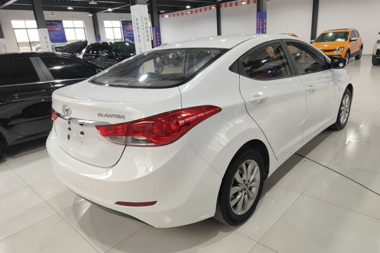 Used Hyundai Elantra (5th Generation / Langdong) 2015 1.6L Automatic Fashion Model