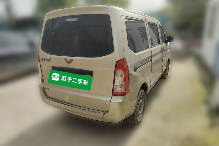 Used Wuling Rongguang 2015 1.2L S Base Model CNG Rear Right 45 Deg