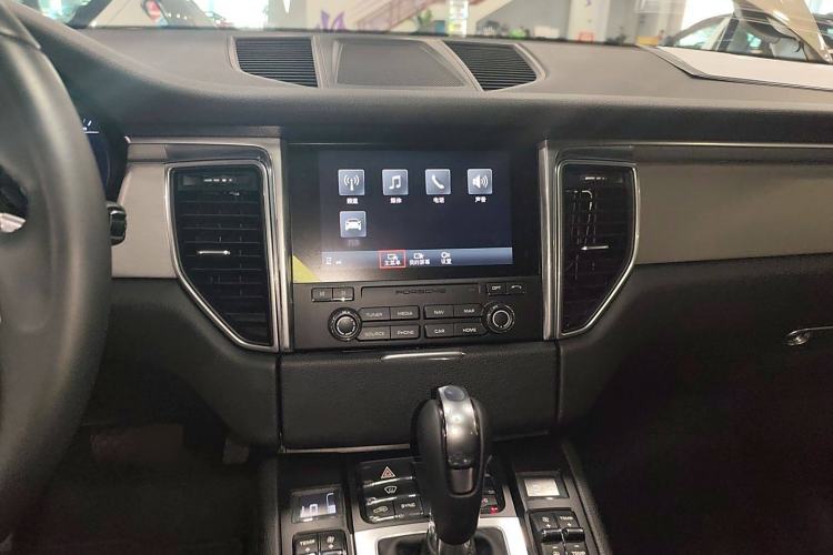 Used Porsche Macan 2017 Macan 2.0T
