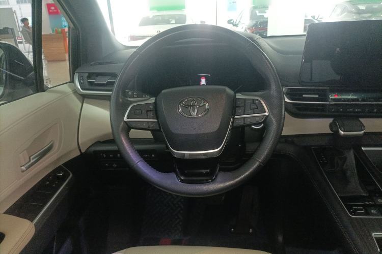 Used Toyota SIENNA 2021 2.5L Hybrid Premium Edition Steering Wheel