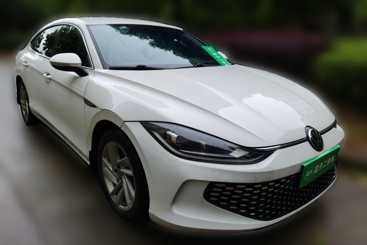 Used Volkswagen Lamando 2022 Lavida L 280TSI DSG Hot Edition Front Right 45 Deg