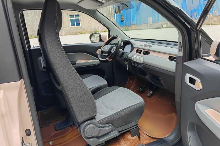 Used Chery New Energy QQ Ice Cream 2022 170km Sundae Phosphate Lithium-Ion