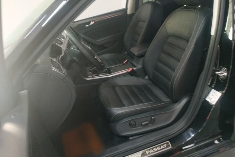 Used Volkswagen Passat 2017 330TSI DSG Luxury Edition