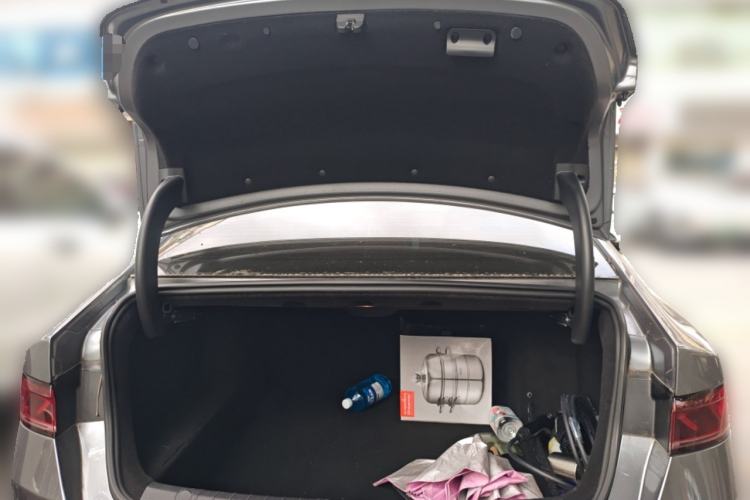 Used BYD Qin PLUS 2024 HONOR Edition DM-i 55KM Leading Model Trunk