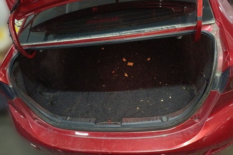 Used Mazda 3 Axela 2016 Sedan 1.5L Automatic Comfort Model
