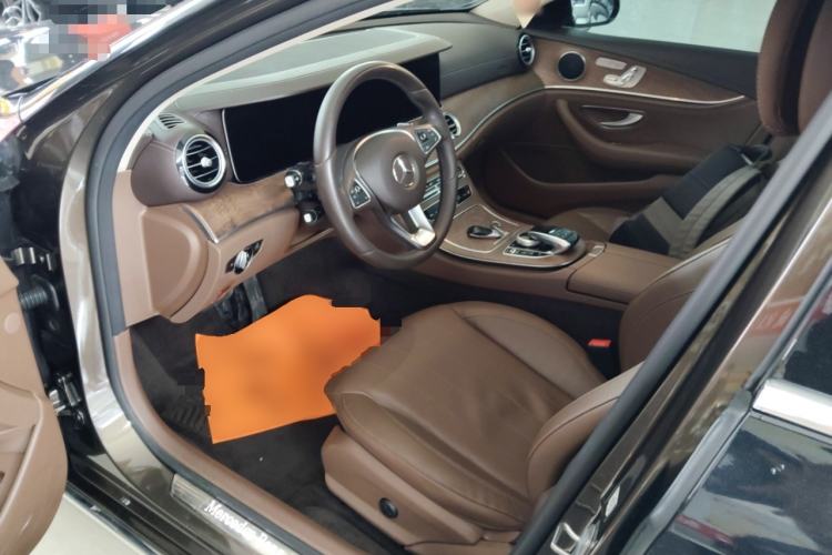 Used Mercedes-Benz E-Class 2018 Facelift E 300 L Luxury Edition