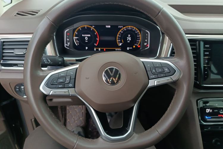 Used Volkswagen Viloran 2020 330TSI Luxury Edition
