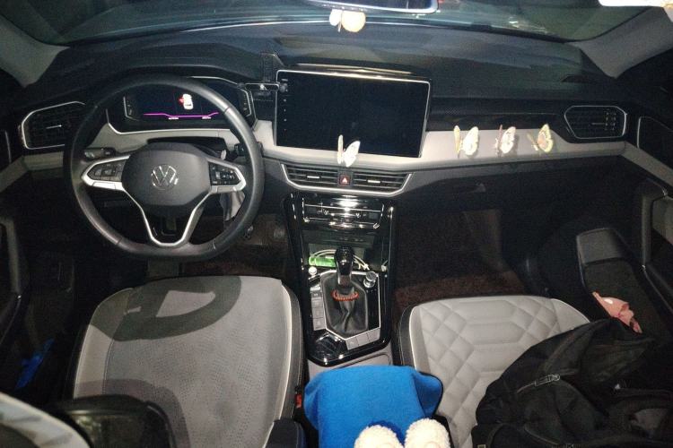 Used Volkswagen Tayron 2023 280TSI Two-Wheel-Drive Luxury Plus Advanced Version Center Console