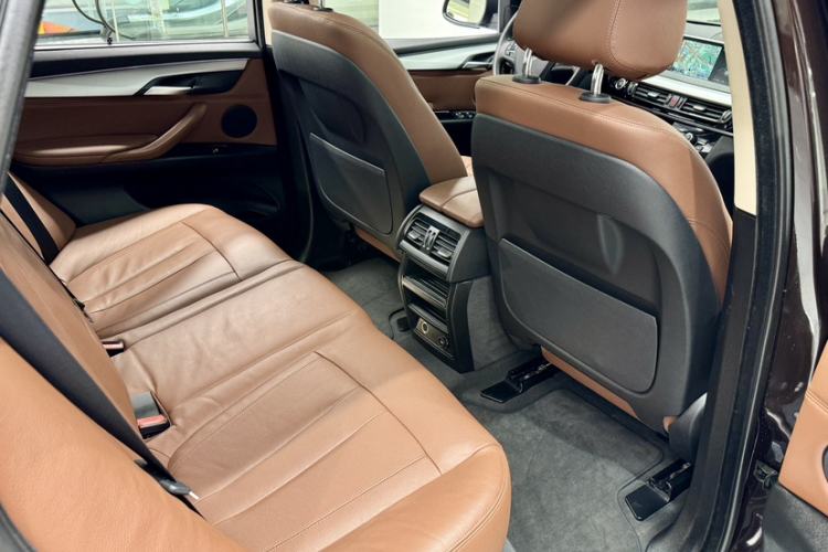 Used BMW X5 2016 xDrive35i parallel import Interior 7
