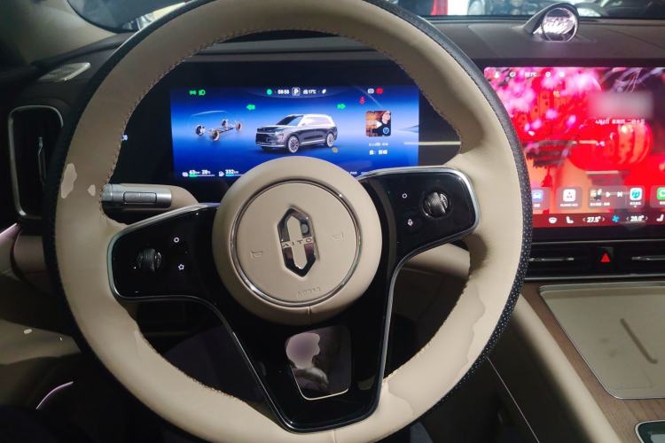 Used Hima AITO M9 2024 Range-Extended Ultra Version 52 kWh 6-Seater Model Steering Wheel