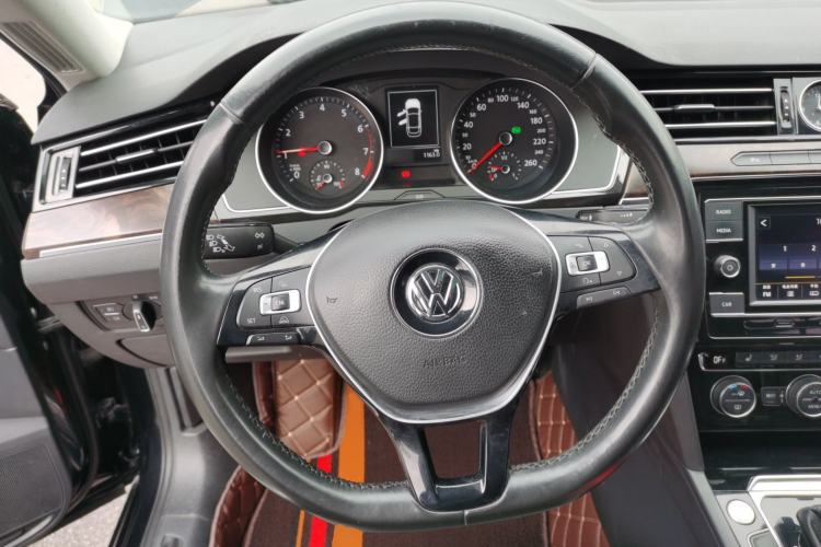 Used Volkswagen Magotan 2018 Facelift 330TSI DSG Luxury Model