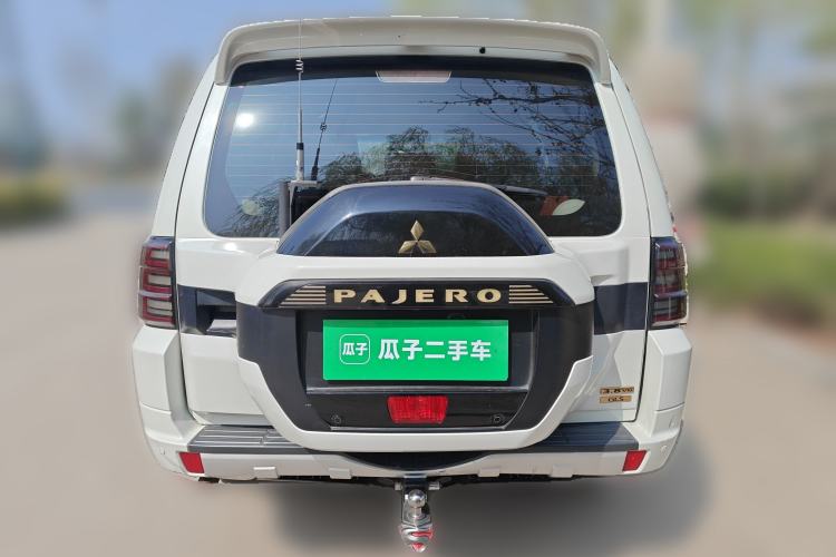 Used Mitsubishi Pajero 2018 V97 3.8L 5-Door GLS Sunroof Single-Difference Model – Middle East
