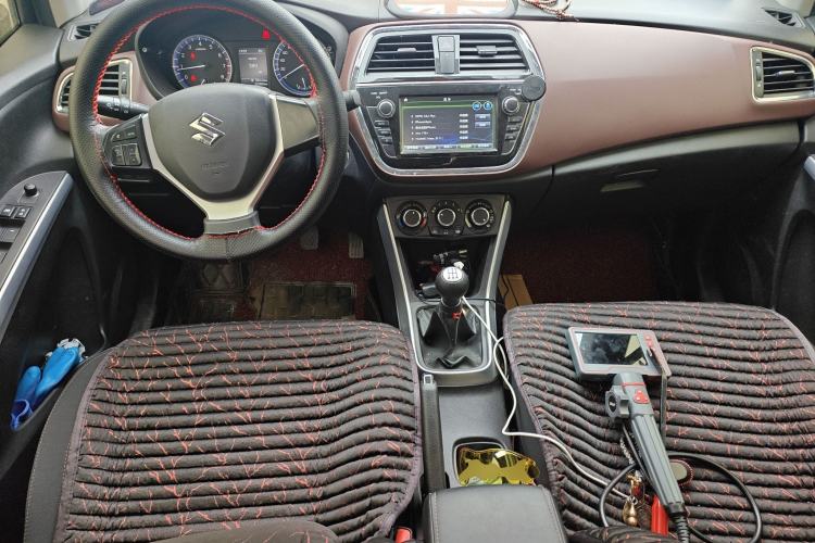 Used Suzuki Vitara S-Cross 2017 1.6L Manual Two-Wheel Drive Urban Fashion Model
