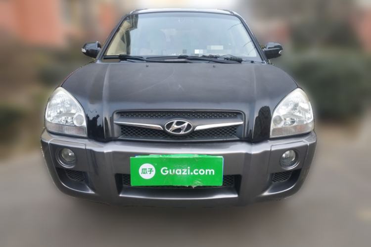 Used Hyundai Tucson 2009 2.0L Automatic Two-Wheel Drive with Sunroof
