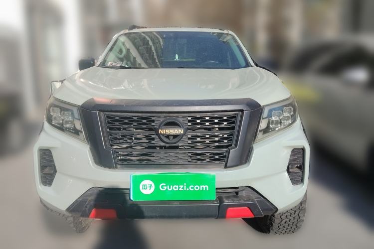 Used Nissan Navara 2017 2.5L Automatic 4x4 Luxury Edition QR25 Front