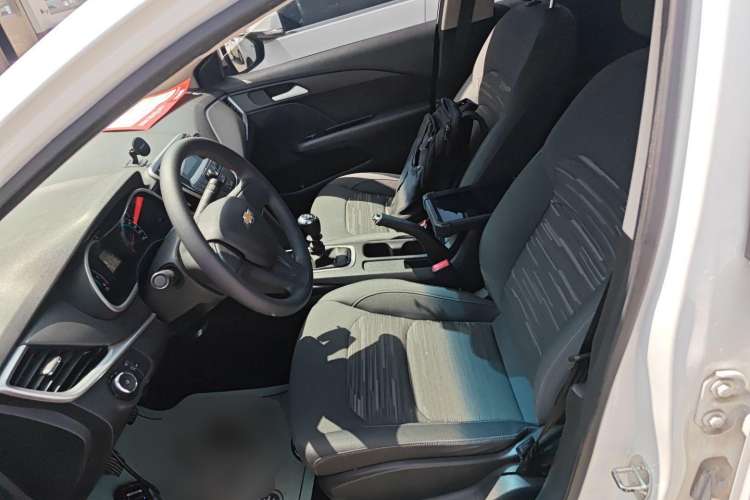 Used Chevrolet Cavalier 2019 320 Manual Enjoyment Edition