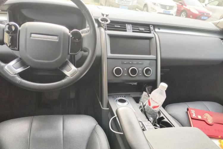 Used Land Rover Discovery 2020 3.0 SC V6 30th Anniversary Special Edition Center Console