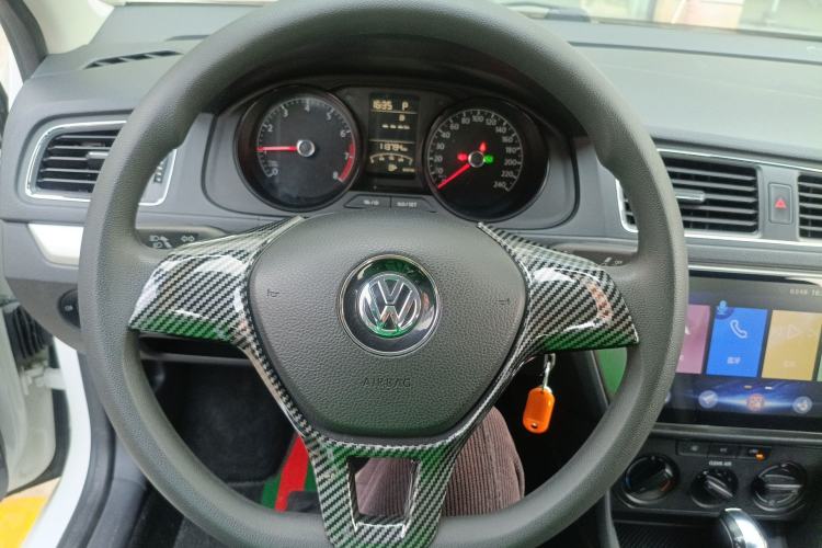 Used Volkswagen Lavida 2018 Classic 1.5L Automatic Fashion Edition China VI Standard Steering Wheel