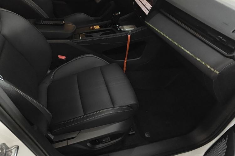 Used Lynk & Co 03 2026 Model 1.5TD DCT Pro Right Front Seat