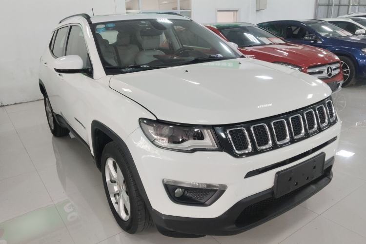 Used Jeep Compass 2017 200T Automatic Family Edition
