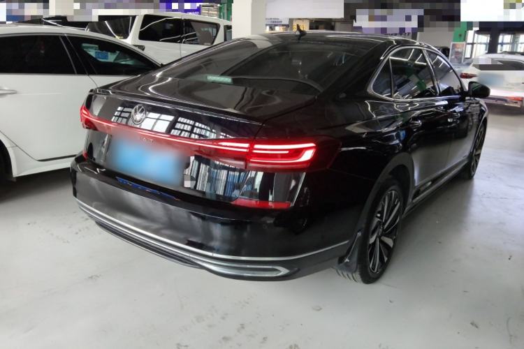 Used Volkswagen Passat 2022 330TSI Starry Luxury Edition