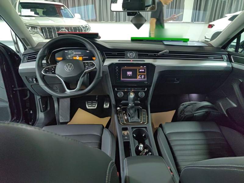 Used Volkswagen Magotan 2023 2 Million Units Limited-Edition 280TSI DSG Comfort Version — 9