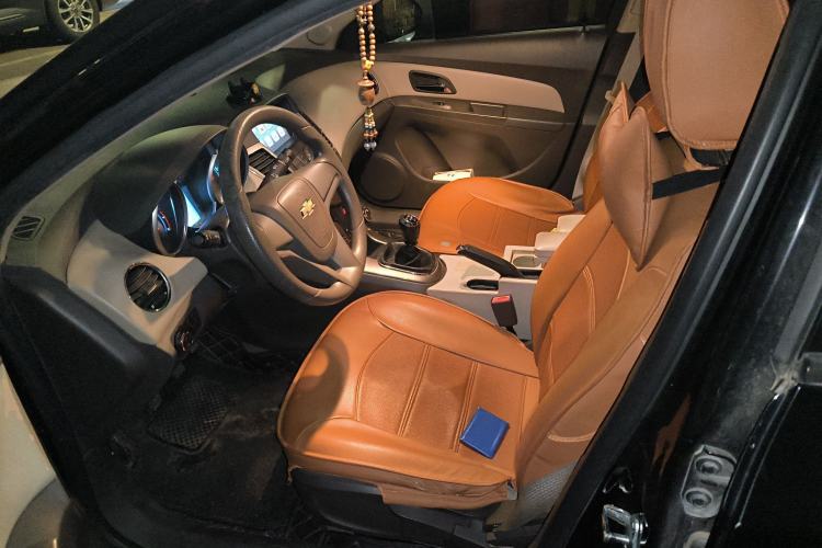 Used Chevrolet Cruze 2015 1.5L Classic SE MT
