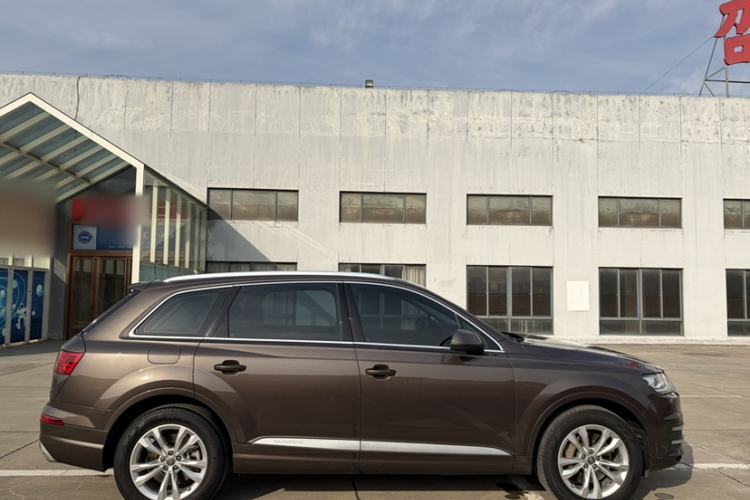 Used Audi Q7 2016 45 TFSI Technology Edition
