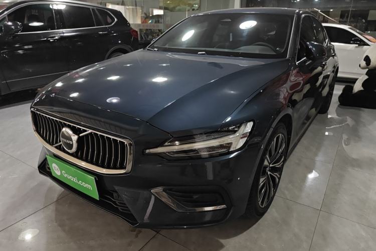 Used Volvo S60 2023 B4 Zhiyuan Luxury Edition