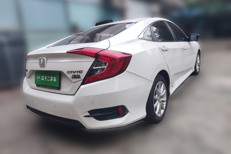 Used Honda Civic 2016 180TURBO CVT Comfort Version
