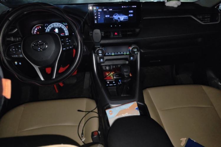 Used Toyota RAV4 2023 2.0L CVT Two-Wheel Drive Fashion Edition
