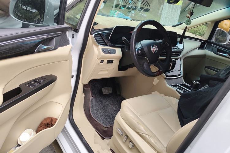 Used Buick GL8 2022 ES Landtrek 653T Luxury Edition Driver Seat