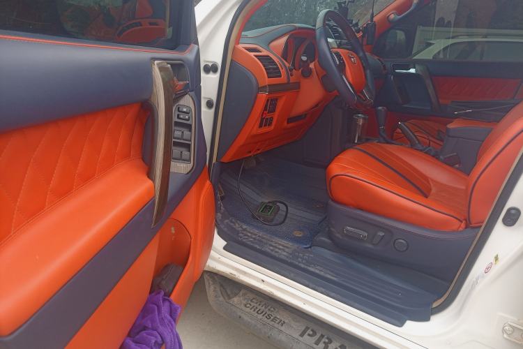 Used Toyota Prado 2010 4.0L Automatic TX-L Driver Seat