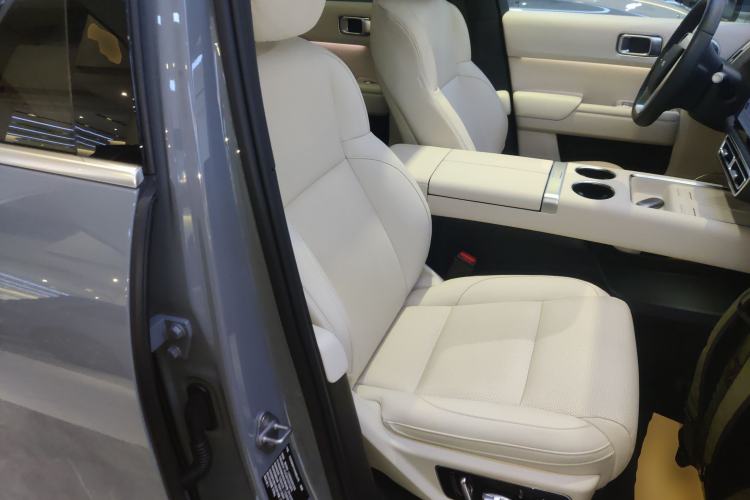 Used Li Auto L7 2025 Ultra Smart Refreshed Edition
