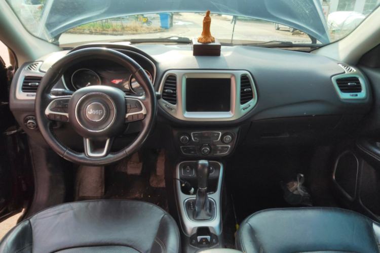 Used Jeep Compass 2017 200T Automatic Family Edition