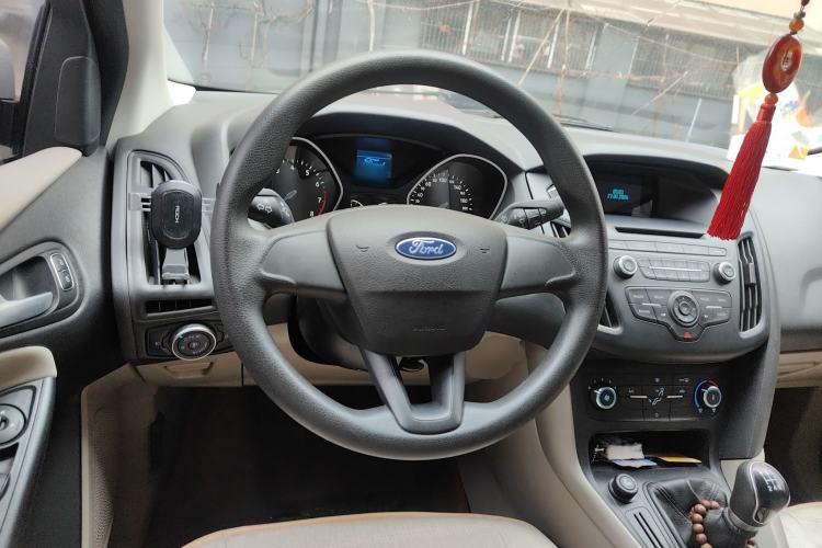 Used Ford Focus 2015 Sedan 1.6L Manual Comfort Model