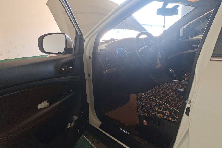 Used BYD S7 2015 2.0T Upgraded Automatic Flagship Version
