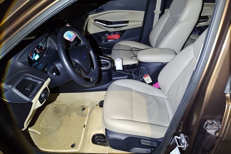 Used Ford Escort 2015 1.5L Automatic Fashion Model