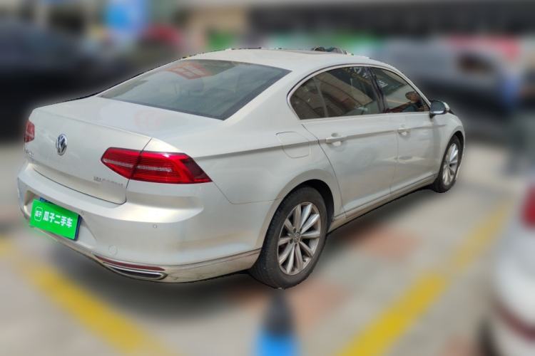 Used Volkswagen Magotan 2019 330TSI DSG Leading Edition China V Standard