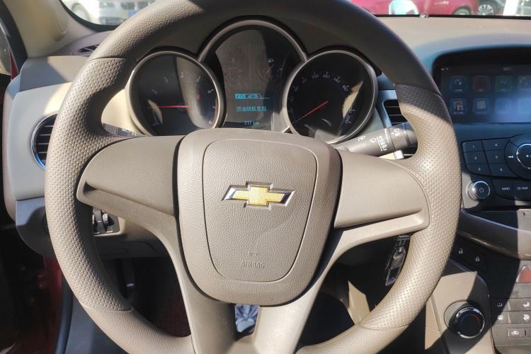 Used Chevrolet Cruze 2015 1.5L Classic SE MT