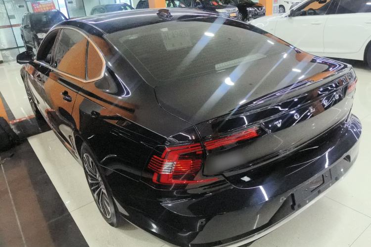 Used Volvo S90 2024 B5 Zhiyi Luxury Edition
