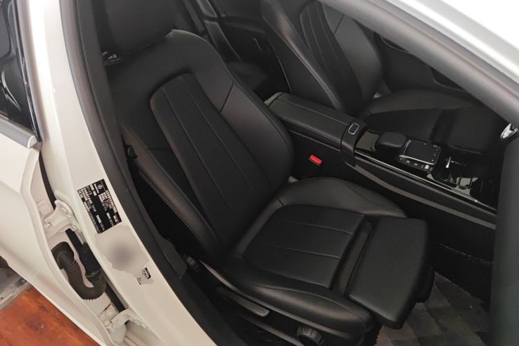 Used Mercedes-Benz A-Class 2022 Restyled A 200 L Sport Sedan Fashion Version
