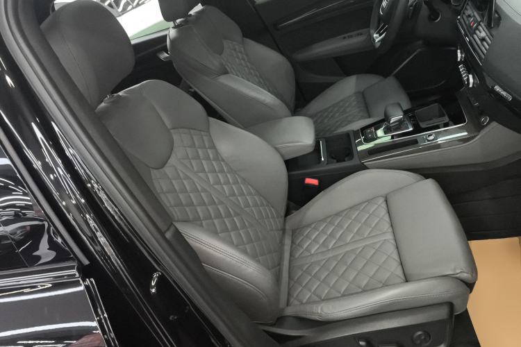 Used Audi Q5L Sportback 2022 Updated 40 TFSI Luxury Edition