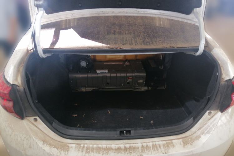 Used Toyota Levin 2017 Revised Dual-Engine 1.8H GS E-CVT Elite Sunroof Version China V Standard