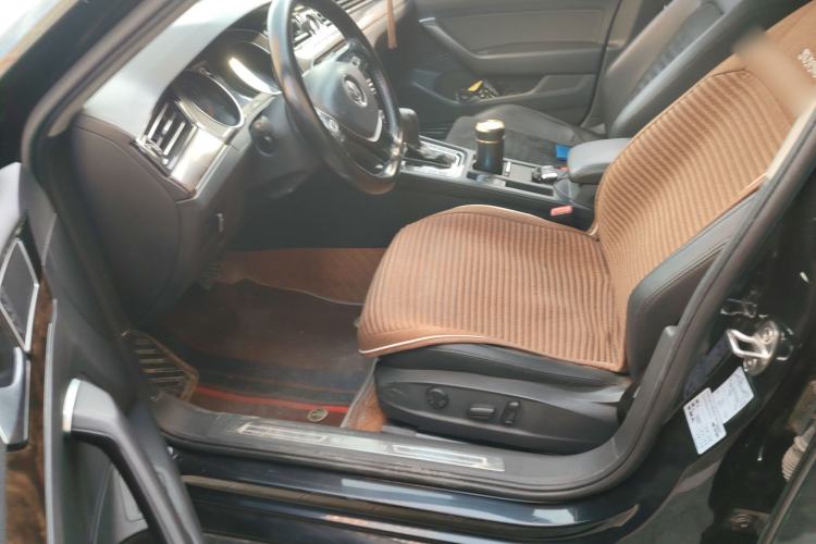 Used Volkswagen Magotan 2017 330TSI DSG Luxury Model Driver Seat