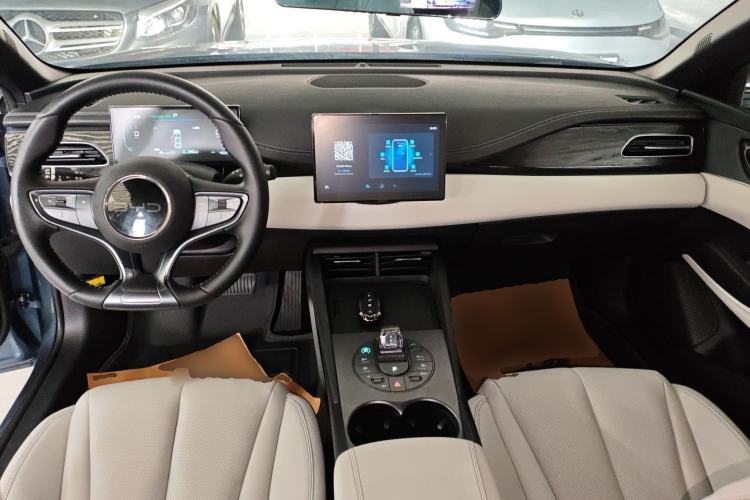 Used BYD Seal 06 New Energy 2024 DM-i 80KM Luxury Model Center Console